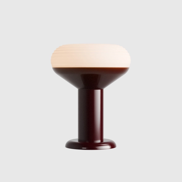 Lampada da comodino TORO TABLE 2 Fig Purple, disegnata da Kabo&Pydo