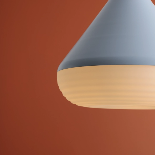 Duża lampa wisząca średnia TORO CZYSTY BŁĘKIT proj. Kabo&Pydo (ø28)