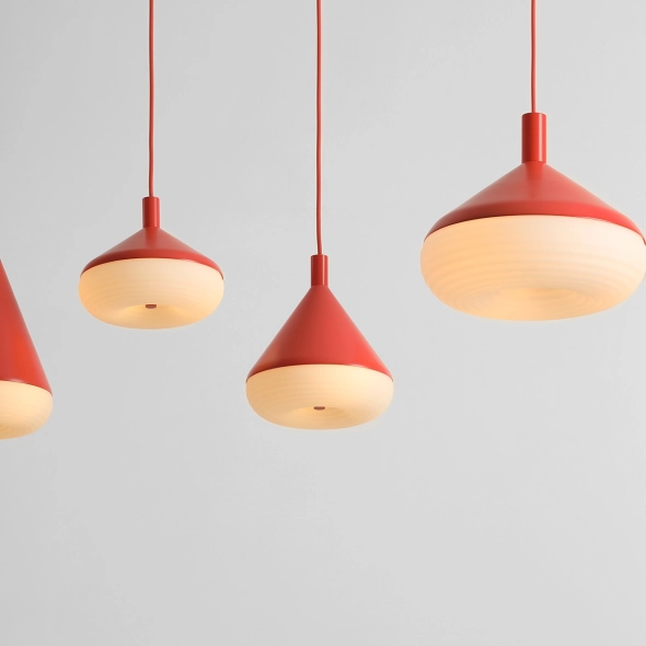 Grande lampada a sospensione TORO CORAL RED di Kabo&Pydo (ø28)