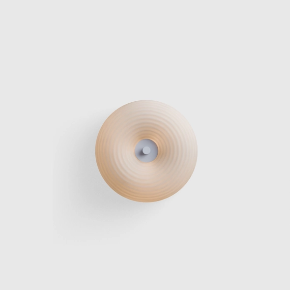 Lampada da parete minimalista TORO WALL S (Blu trasparente), disegnata da Kabo&Pydo.