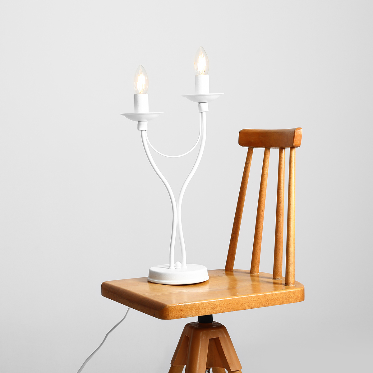 LAMPY DO WNĘTRZA W STYLU SHABBY CHIC – KILKA WSKAZÓWEK!